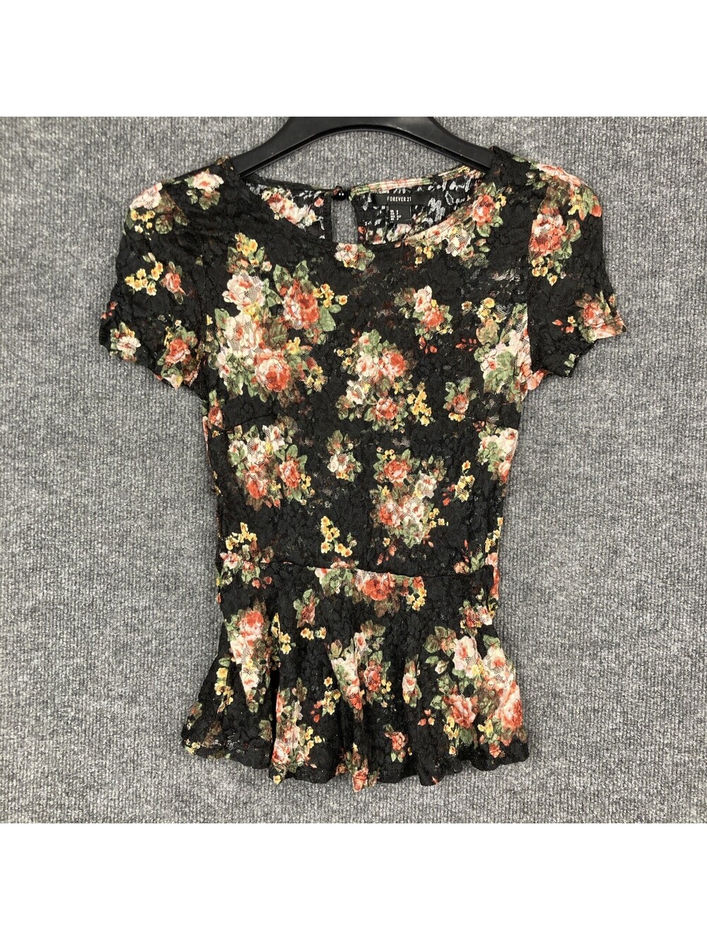 Forever 21 Juniors Size Small Black Floral S/S Lace Romantic Peplum Top Shirt